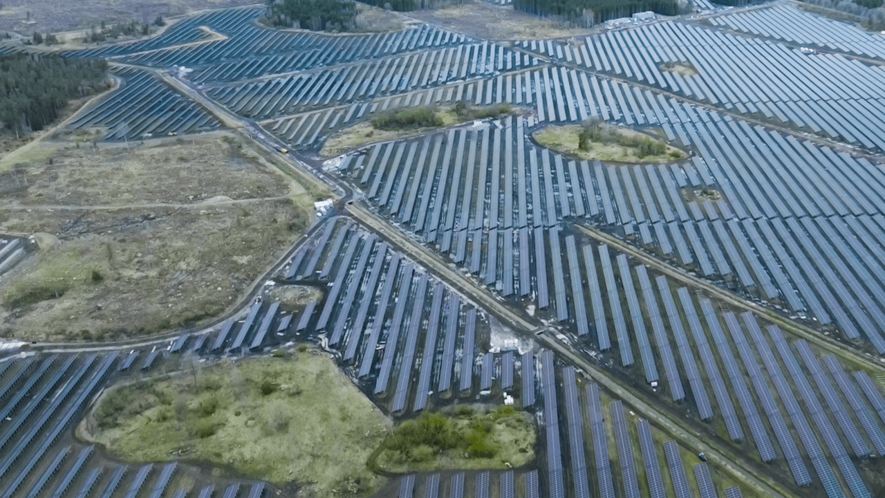 Sveriges största solpark Hallstavik