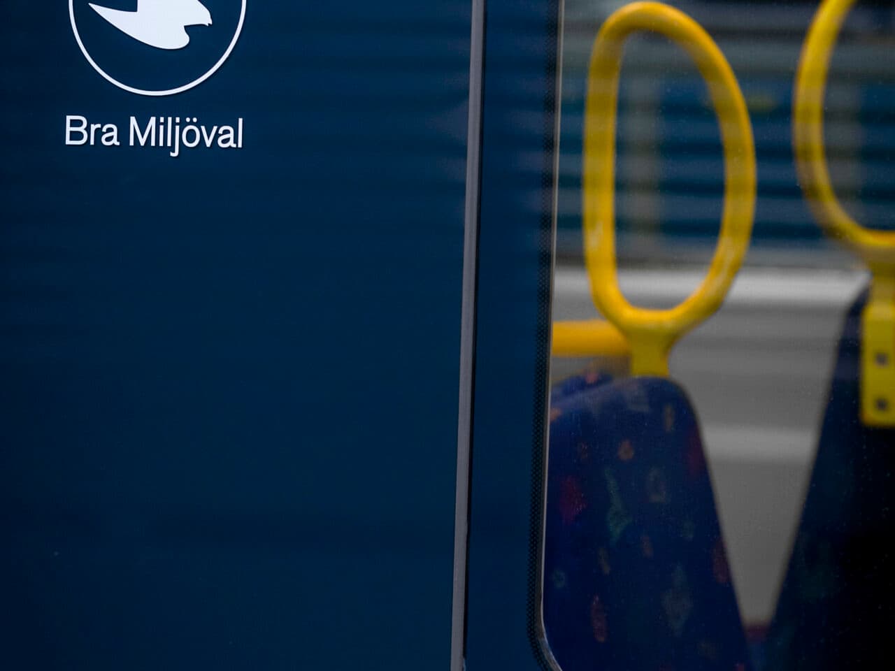 SLs spår- och bussresor märkta med Bra Miljöval